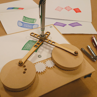 Artful Engineers: Drawing Machines